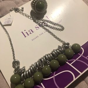 New Lia Sophia necklace and ring set sz10